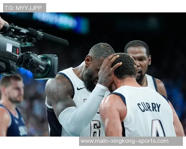 德里克怀特强调篮板球重要性呼吁全队全力以赴冲抢每一个篮板 德里克怀特强调篮板球重要性呼吁全队全力以赴冲抢每一个篮板