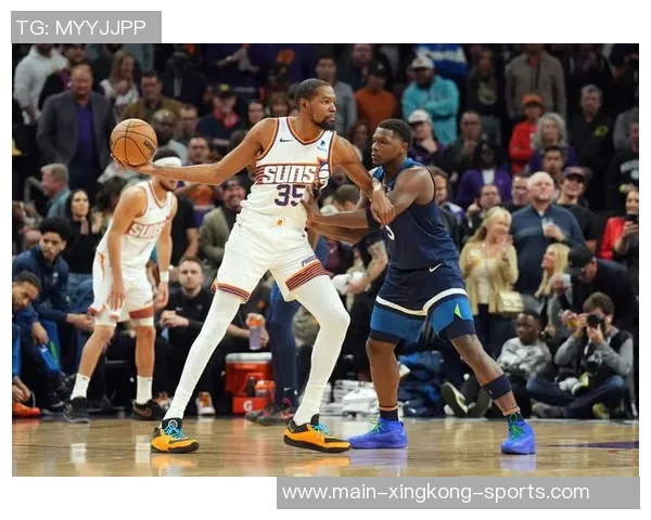 杜兰特坦言进攻表现不佳但坚信球队正在不断提升实力 杜兰特坦言进攻表现不佳但坚信球队正在不断提升实力