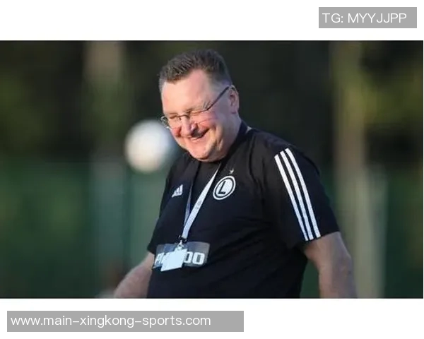 前波兰主帅米赫涅维奇未报名国足主帅选聘引发关注