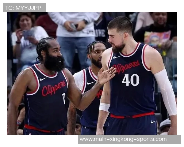 快船全明星拉票活动正式开启哈登小卡祖巴茨齐心协力呼吁球迷投票